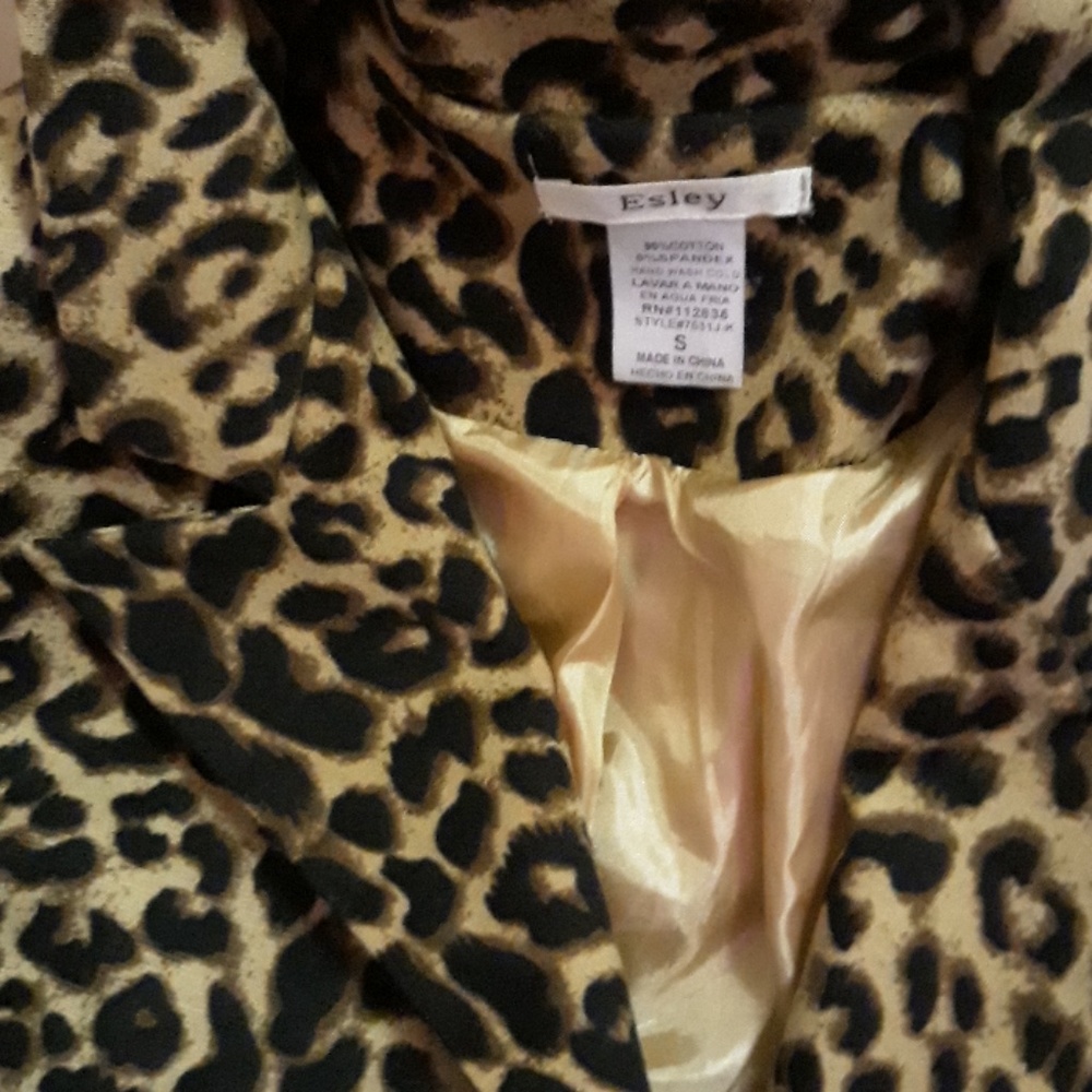 Jacket - Picture 3 of 4